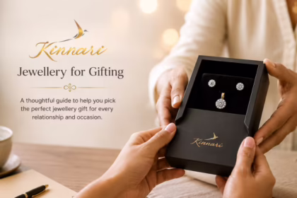 Kinnari jewellery gift set showcasing elegant gifting ideas for weddings, anniversaries, birthdays, and festive occasions